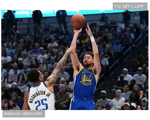 库明加连续两场比赛穿欧文球鞋引发球鞋市场热潮